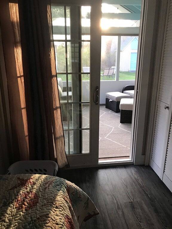 Vacation house for 6 people, with yard, with pets in Rhode Island