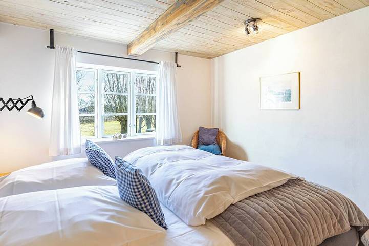 Schleusenwärter Luv: Ferienhaus mit Sauna, Kaminofen & Terrasse für bis zu 6 Gäs in Neukirchen (Nordfriesland), Nordfriesland