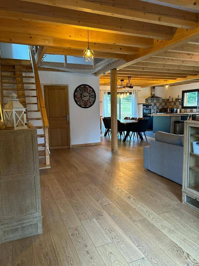 Gîte pour 11 personnes, avec terrasse et sauna ainsi que vue et jardin dans Alpe du Grand Serre - 3