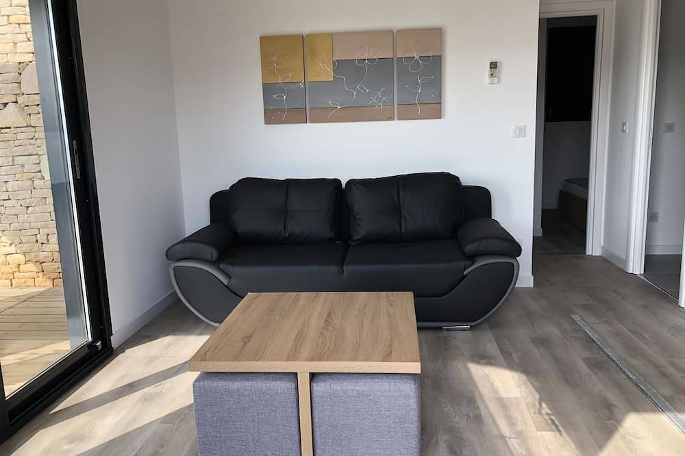 Villa moderna con aire acondicionado, piscina y vistas impresionantes. in Oraison, Alpes de Alta Provenza