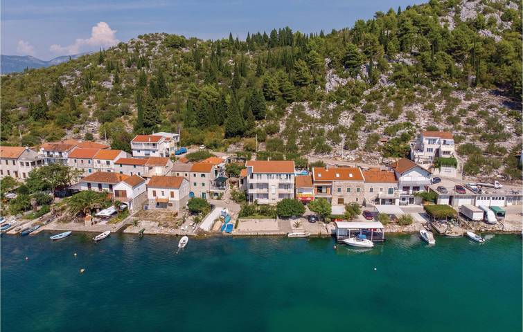Appartement de vacances pour 6 personnes, avec piscine et terrasse - 1