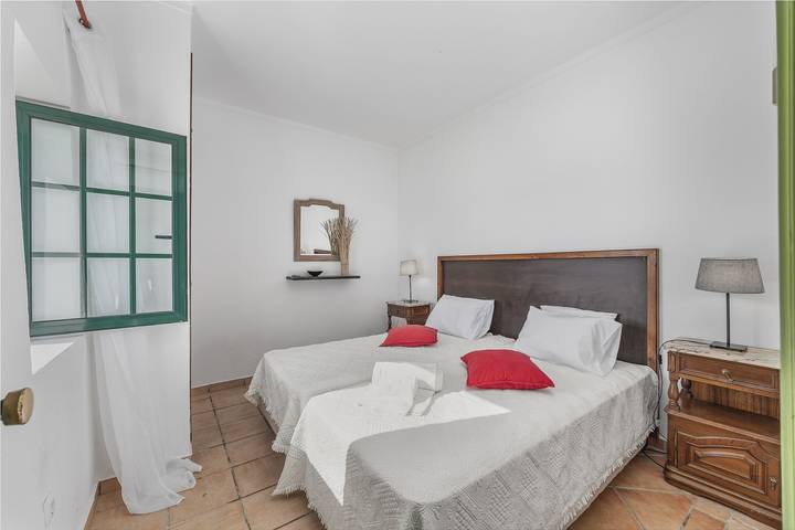 Gîte pour 3 personnes, avec Terrasse ainsi que Jardin et Piscine à Moncarapacho - 4