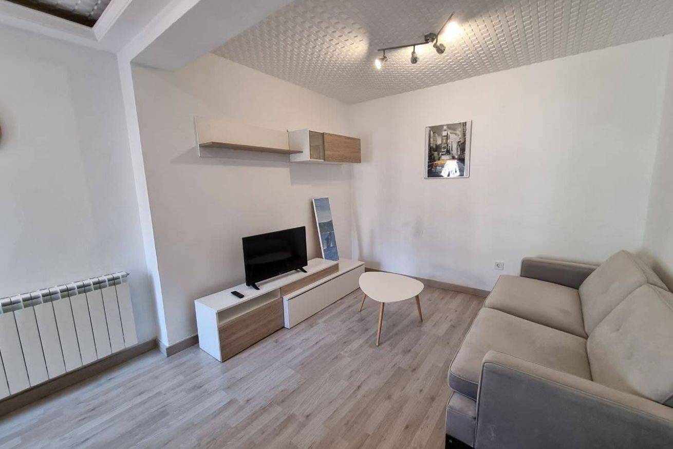 Apartamento entero, 103A By R2R Apartamento de 2 habitaciones in Gijón, Costa Verde
