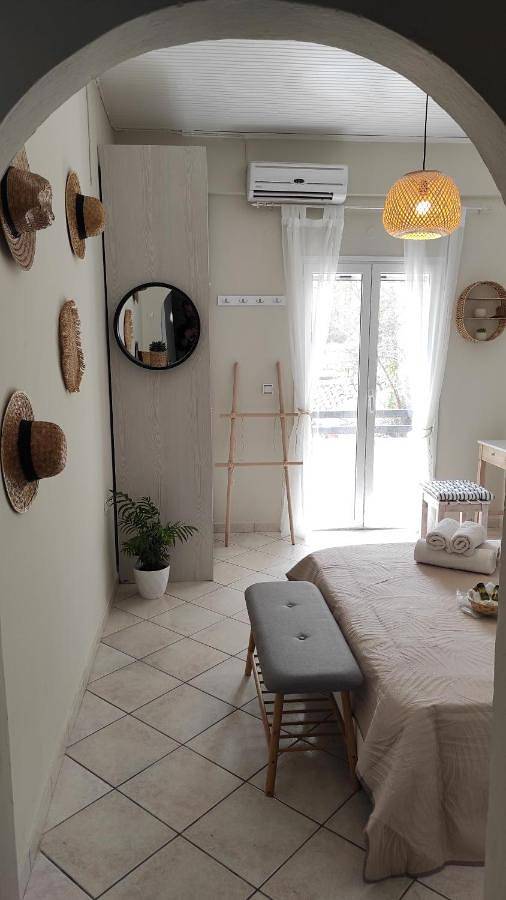 Gîte pour 2 personnes, avec balcon dans Liapádes - 2