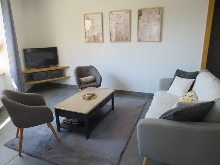 Gîte pour 5 personnes, avec terrasse à Soulages-Bonneval