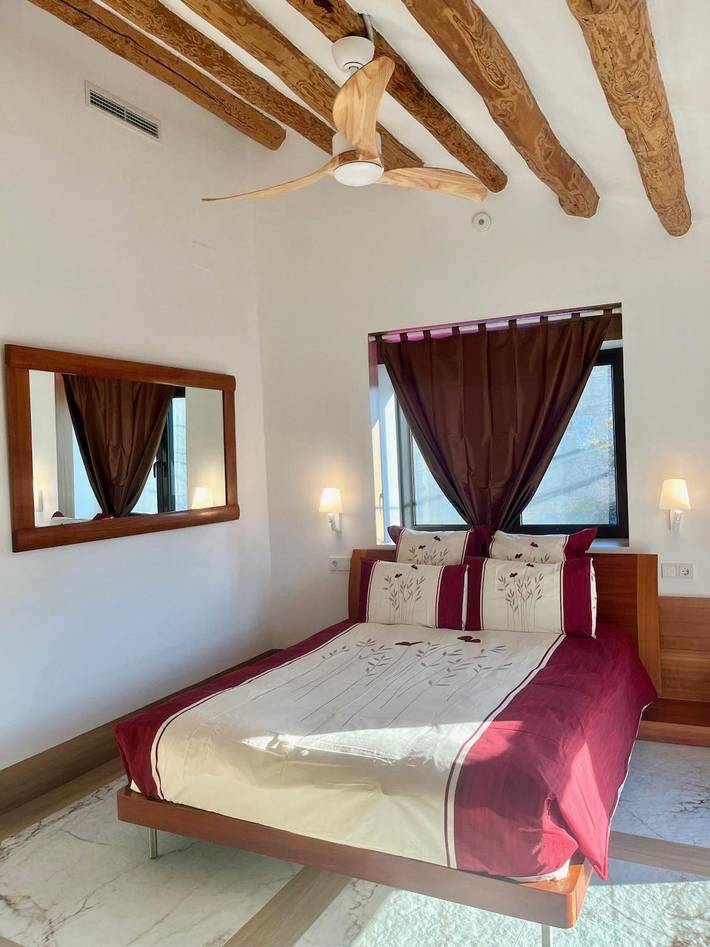 Alojamiento y desayuno para 2 personas, con Jacuzzi en Provincia de Huesca