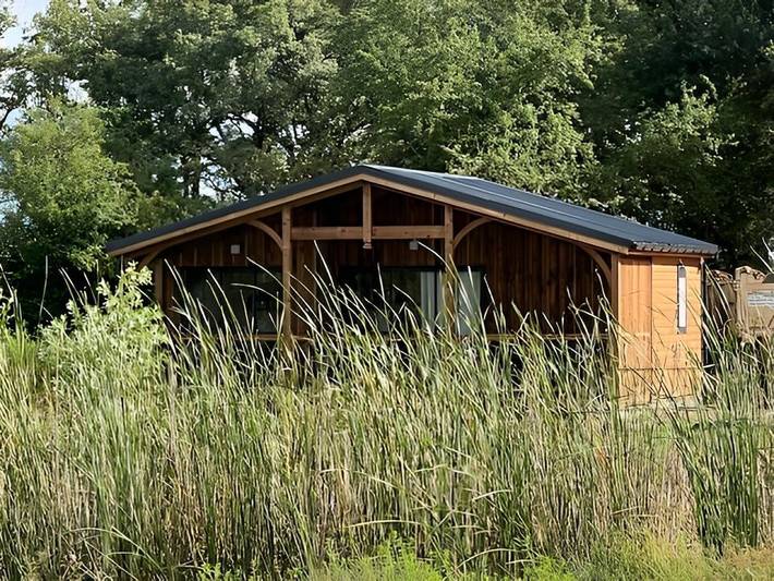 Chalet pour 4 personnes, avec terrasse dans Indre