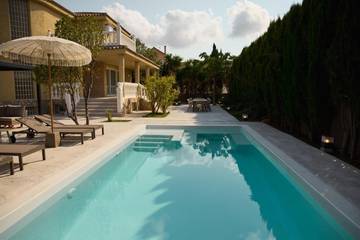 Casa rural para 18 personas, con piscina y jardín en San Vicente del Raspeig