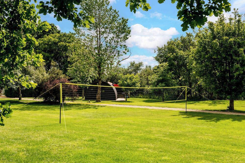 Foxes Den | Hot Tub Stay in the Cotswolds in Wiltshire