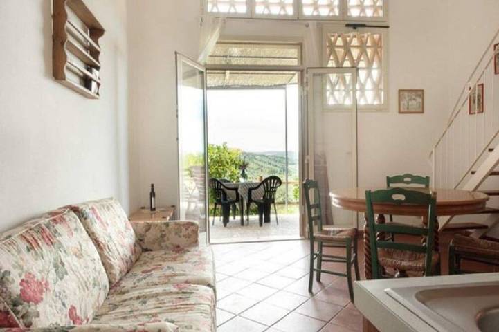 Ferienhaus für 4 Personen, mit Garten in Castagneto Carducci