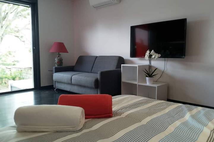 Gîte pour 4 personnes, avec balcon à Bègles - 2