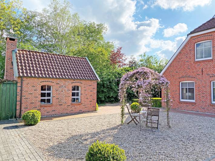 Ferienwohnung für 4 Personen, mit Terrasse und Garten in Westoverledingen - 3