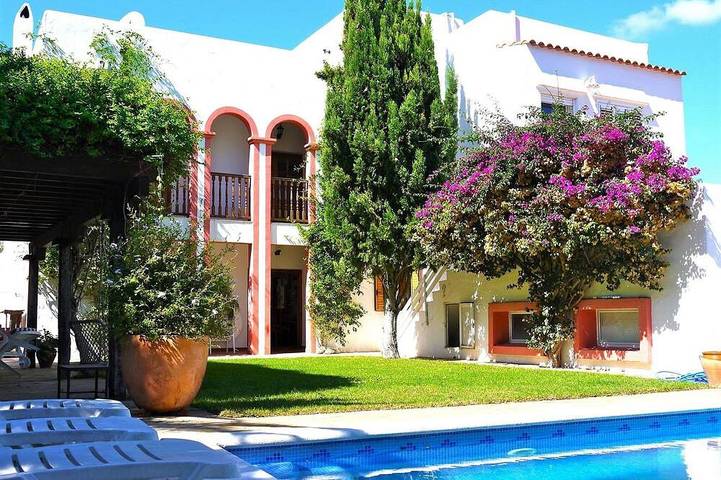 Maison de vacances pour 8 personnes, avec terrasse ainsi que jardin et piscine - 1