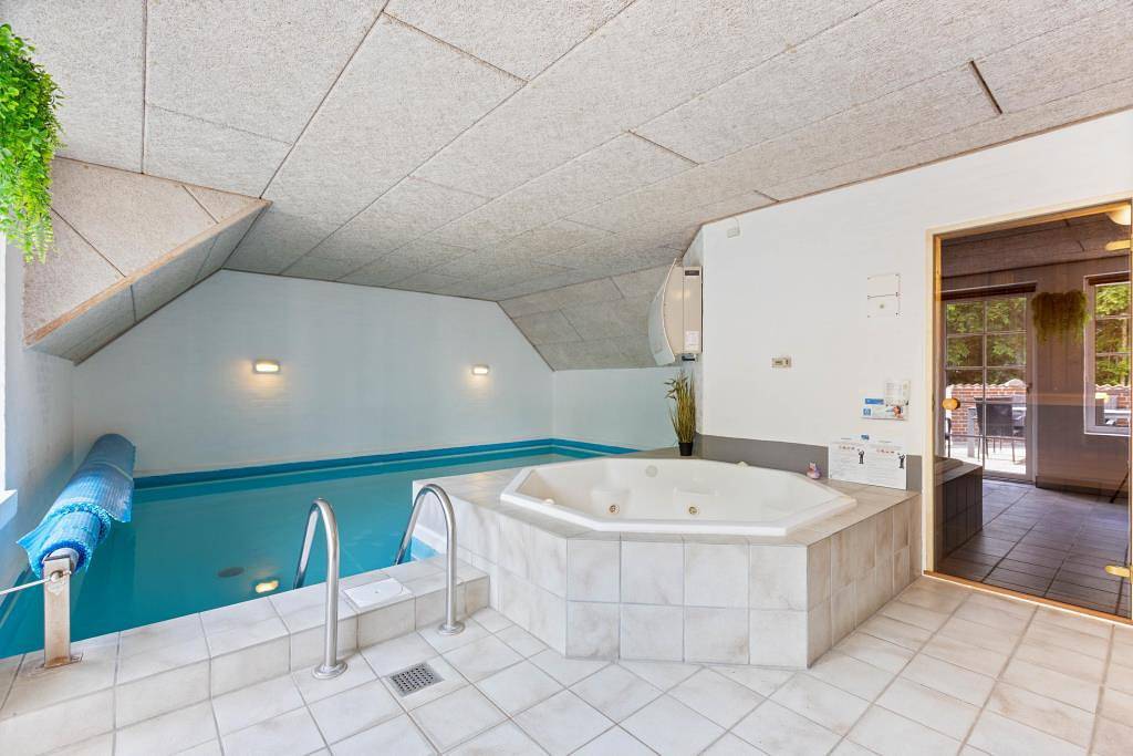 Holiday home for 10 people with pool and sauna in Jegum Ferieland in Jegum, Jegum Ferieland