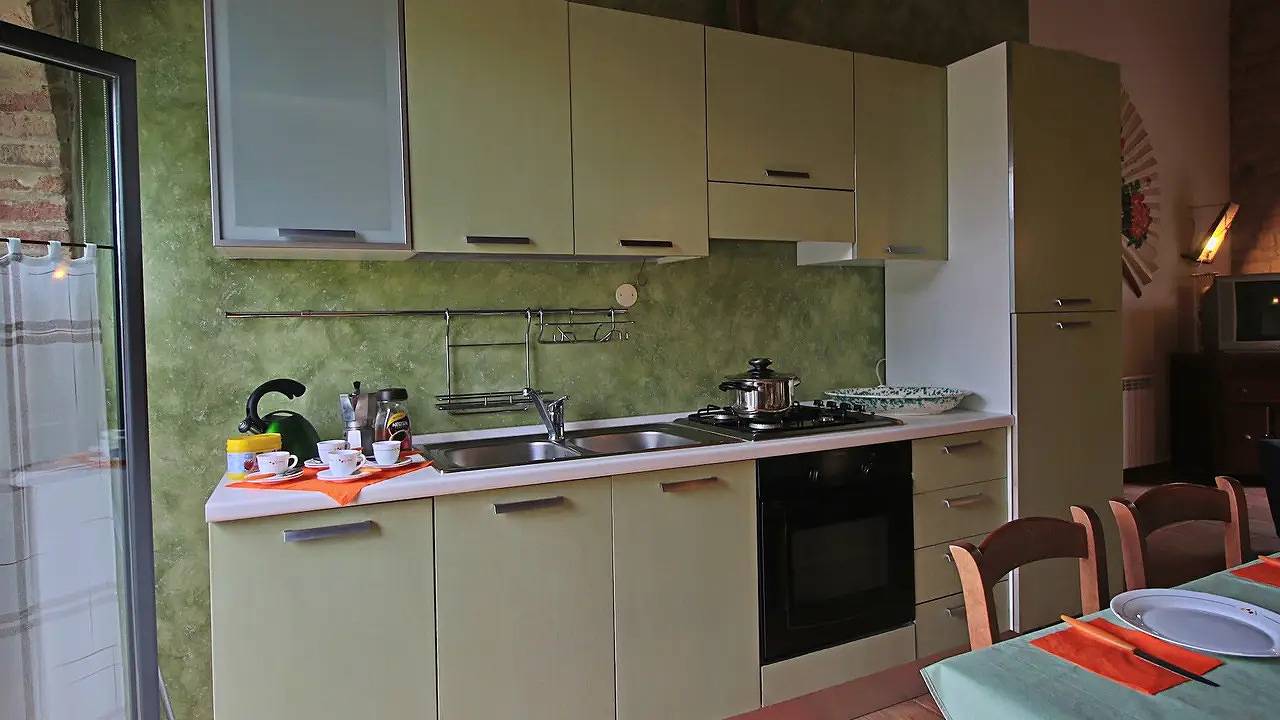 Casa vacanza per 7 persone con piscina in Cagli, Valle del Metauro