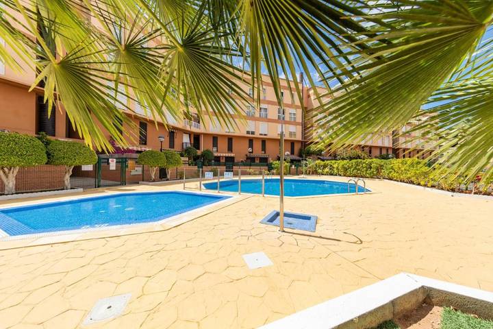 Gîte pour 4 personnes, avec terrasse et bassin pour enfant ainsi que piscine et vue dans Los Martínez - 4