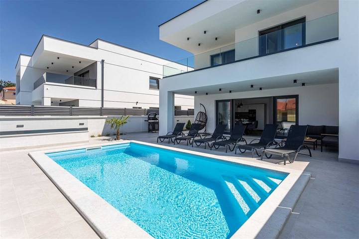 Villa pour 8 personnes, avec piscine ainsi que vue sur l’océan et balcon à Klimno - 3