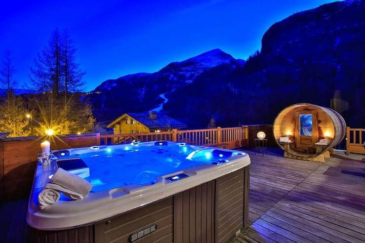 Chalet für 15 Personen, mit Whirlpool und Balkon sowie Sauna - 1