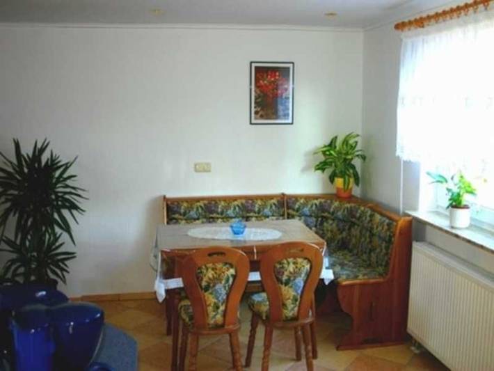 Ferienhaus für 5 Personen, mit Terrasse und Garten, kinderfreundlich in Kröslin - 4