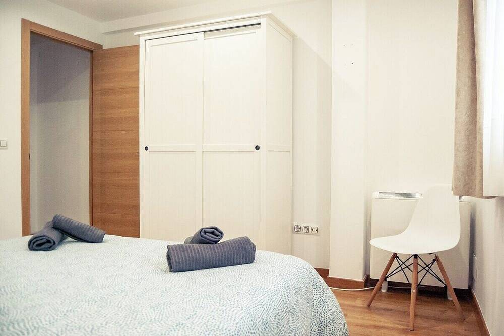Apartamento entero, Apartamento Reyes Católicos Narón in Narón, Costa de Galicia
