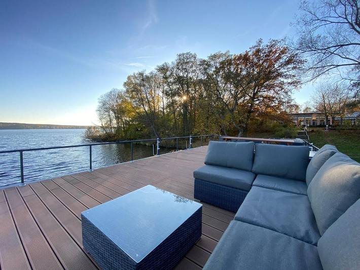 Boot für 4 Personen, mit Balkon und Terrasse sowie Sauna und Ausblick in Potsdam und Umgebung