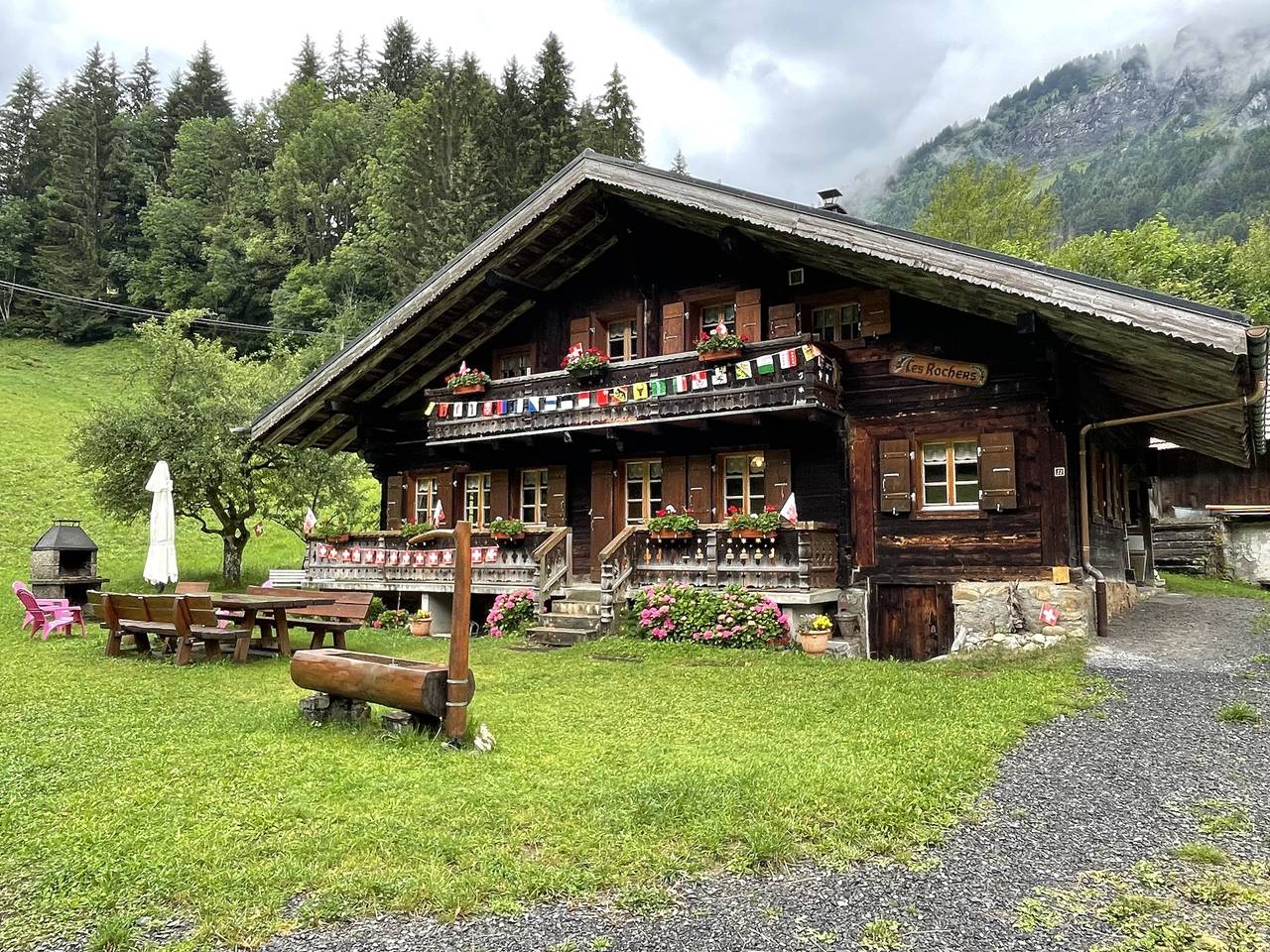 Chalet le Rocher - 5.5 - Zimmerchalet in Planachaux, Champéry
