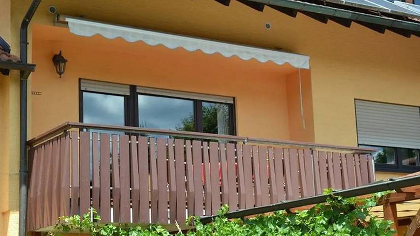 Gîte pour 7 personnes, avec balcon à Dahn