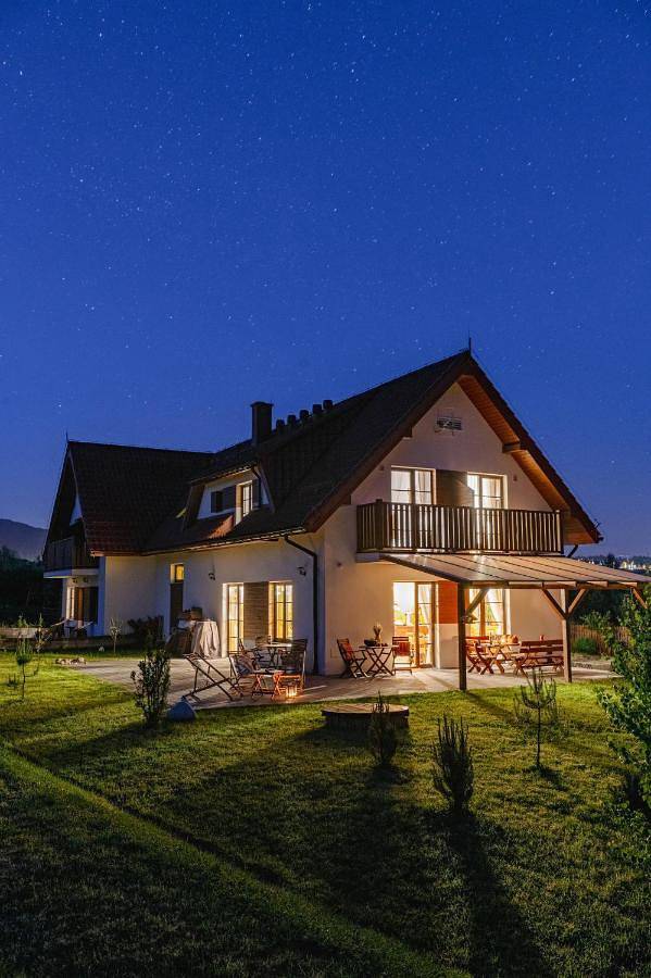 Dom gościnny dla 2 osób, z ogród i widok, zwierzęta dozwolone w Jezioro Czorsztyńskie
