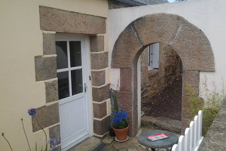 Location de vacances pour 5 personnes, avec terrasse dans Office De Tourisme De Tregastel