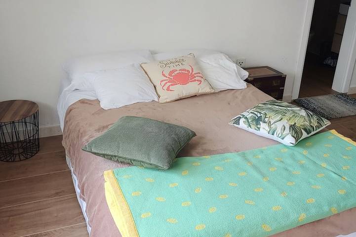 Ganze Wohnung, Studio Appartement am Strand Stomorska, Solta in Necujam, Solta
