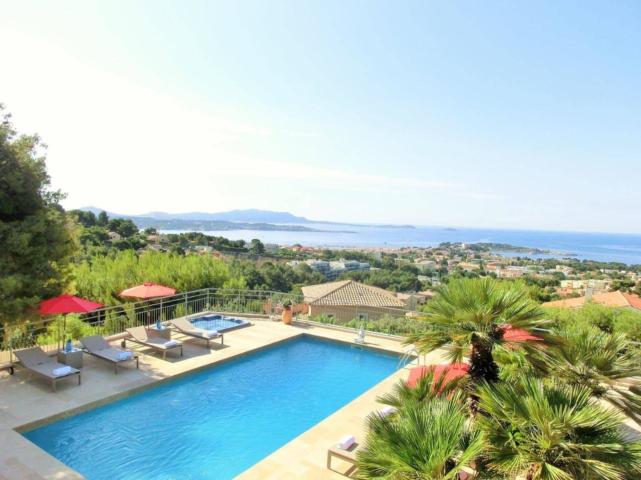 Villa Azur Golf in Bandol, Côte méditerranéenne (France)