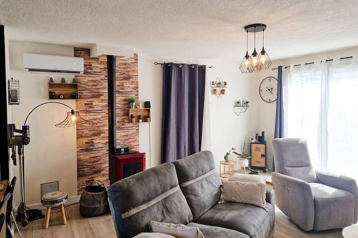 Maison de vacances pour 4 personnes, avec terrasse ainsi que jacuzzi et jardin, animaux acceptés - 1