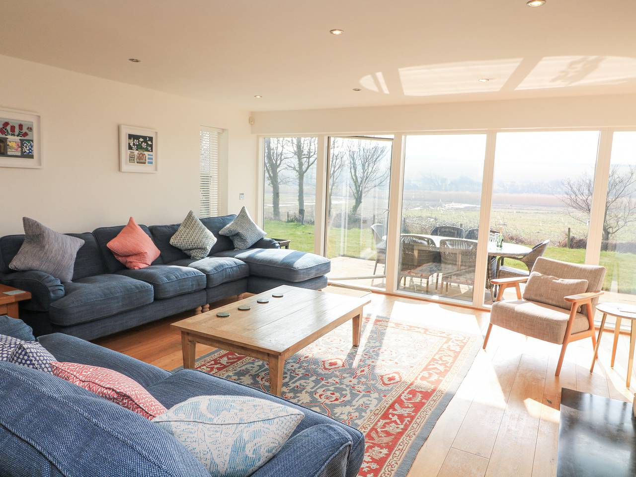 Sea Peep in Thurlestone, South Devon