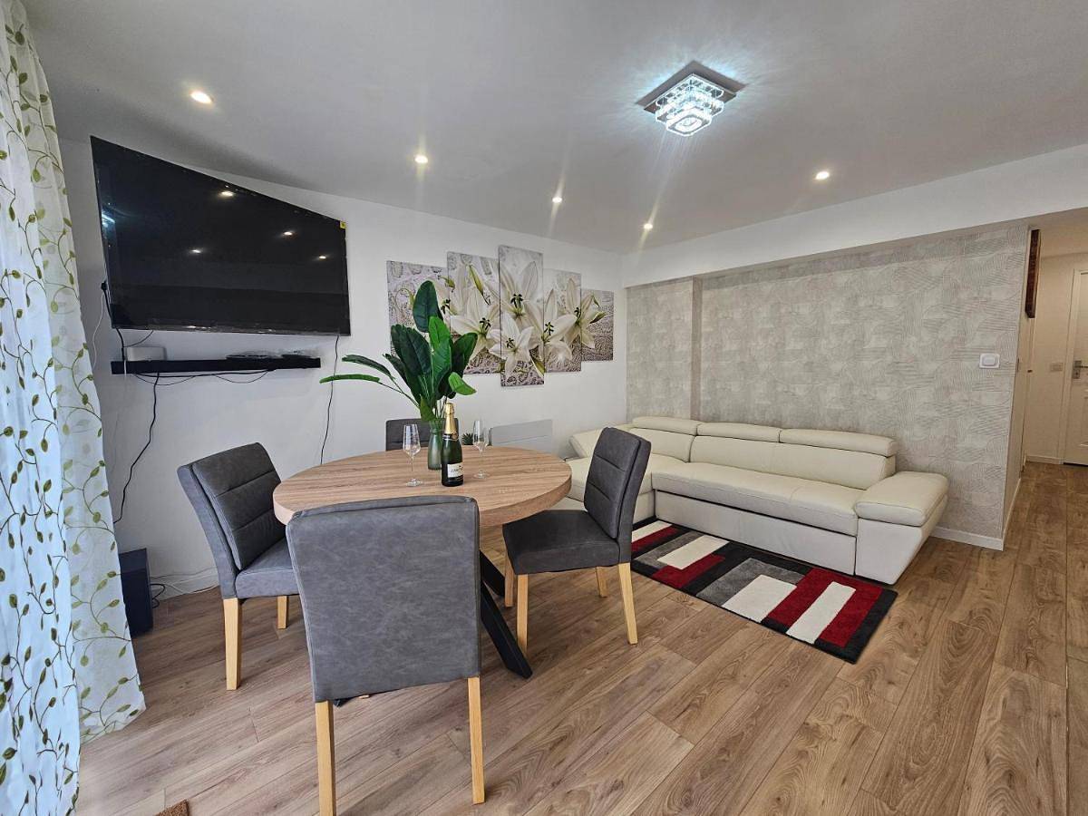 Deluxe Room in Conflans-Sainte-Honorine, Yvelines