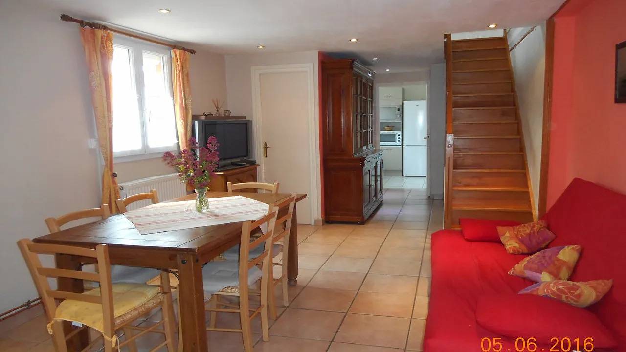 Maison de vacances pour 6 personnes avec terrasse in Laversines, Oise