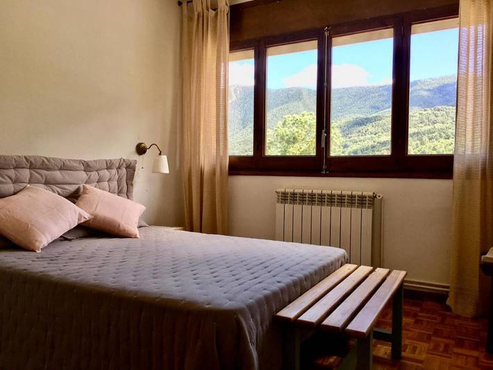 Gîte pour 5 personnes, avec vue ainsi que vue sur le lac et balcon à Espot - 2