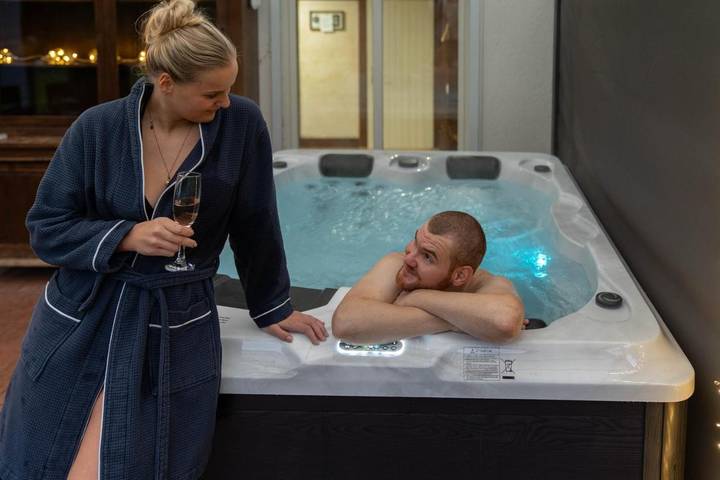 Apartamento de vacaciones para 4 personas, con sauna además de jacuzzi y jardín, Se admiten mascotas - 1