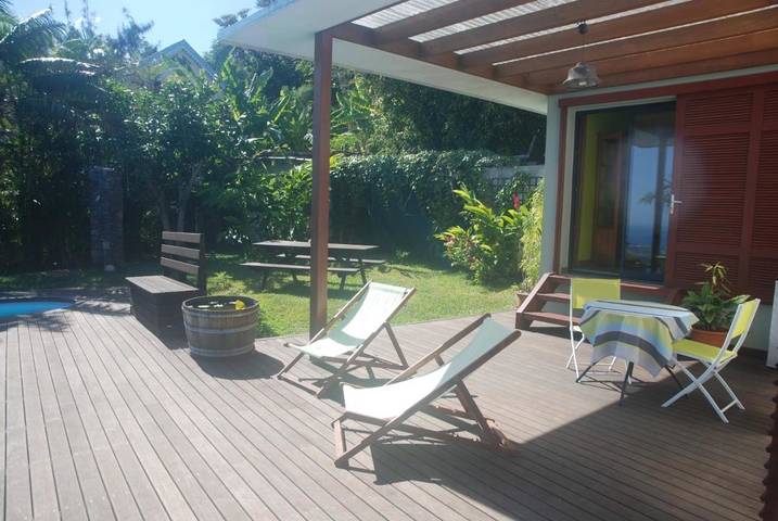 Chambre d’hôte pour 2 personnes, avec piscine ainsi que jardin et vue à Saint-Leu - 2