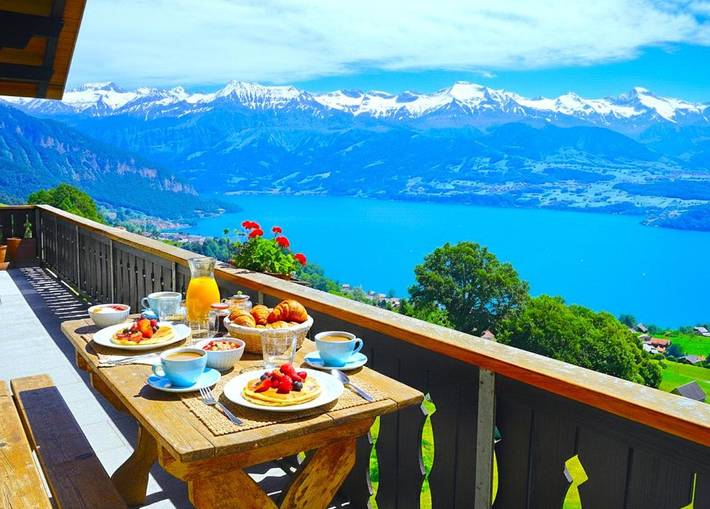 Chalet für 6 Personen, mit Balkon und Garten in Sigriswil
