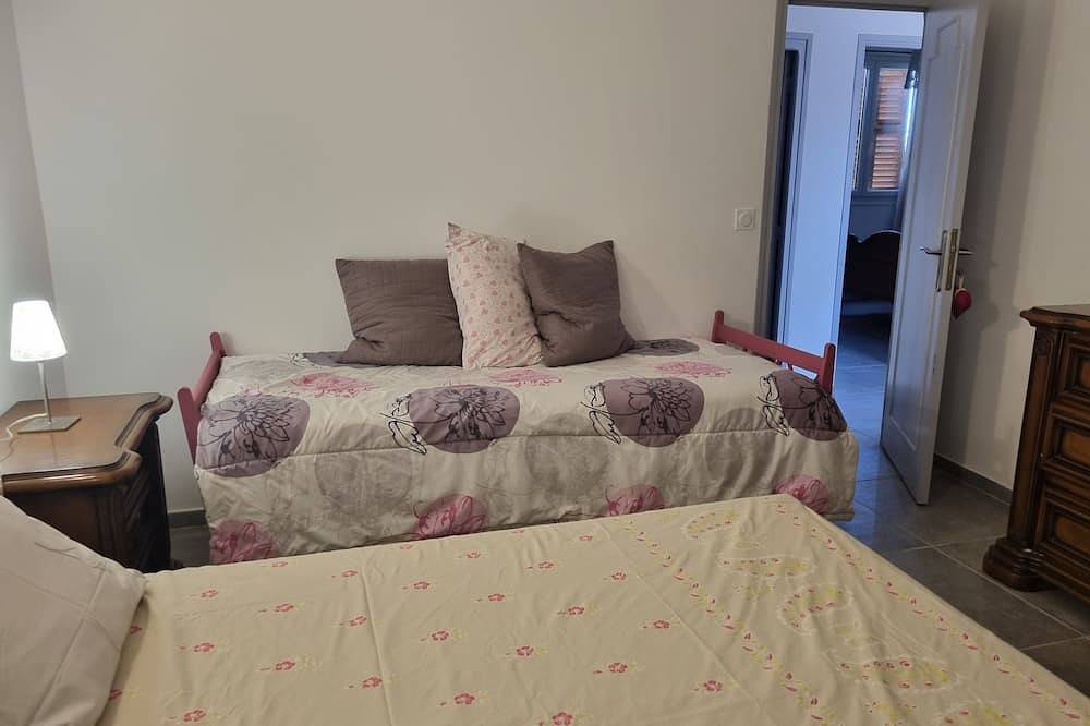 Ganze Wohnung, Appartement Dans une Residence Familliale in Santo-Pietro-di-Tenda, Calvi und Umgebung