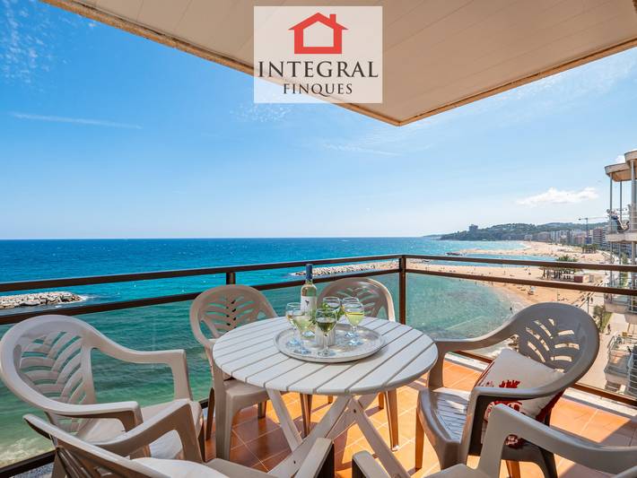 Ferienwohnung für 5 Personen, mit Balkon und Terrasse in Calonge