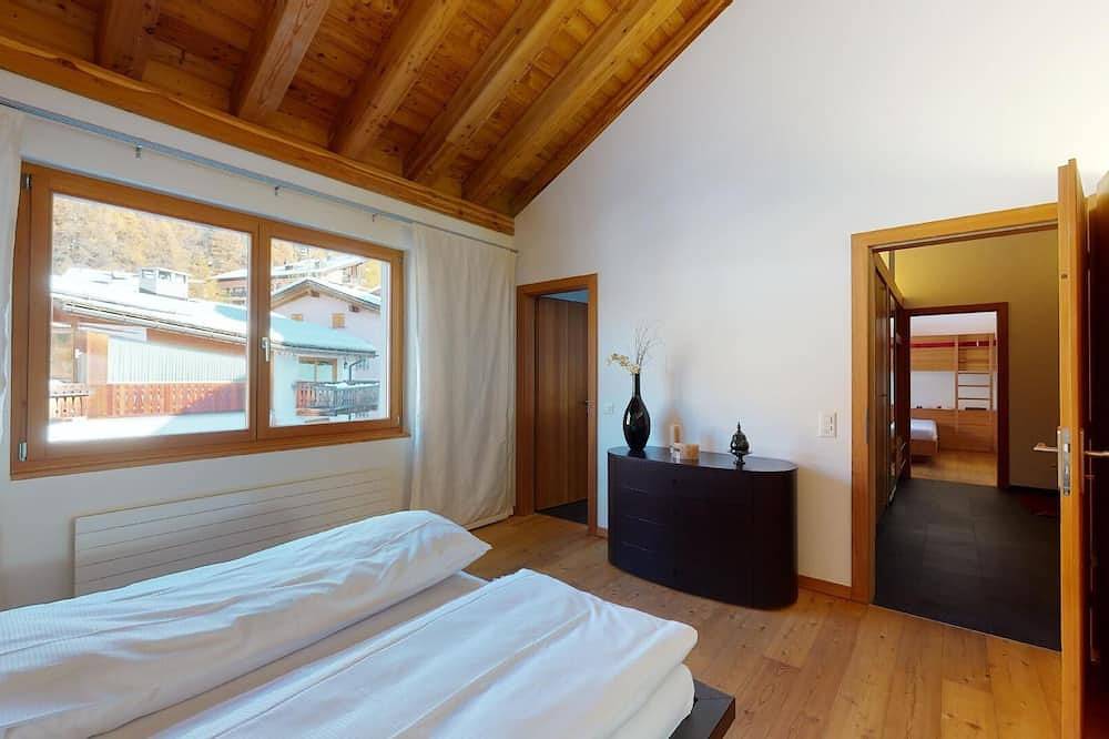 Ganze Wohnung, Grosse 3-½ Zimmermaisonette Wohnung im 2. in Corvatsch, Silvaplana