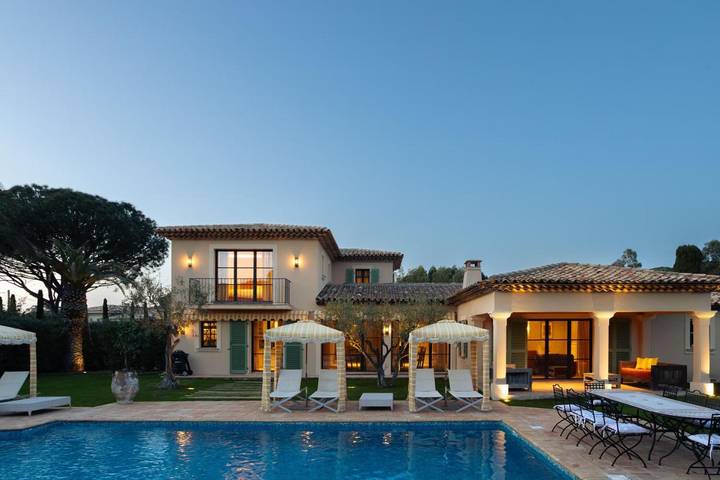 Villa voor 12 personen, with zwembad and tuin as well as uitzicht in Saint-Tropez