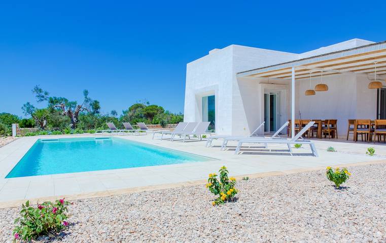 Villa per 9 persone, con giardino, con animali domestici a Morciano di Leuca