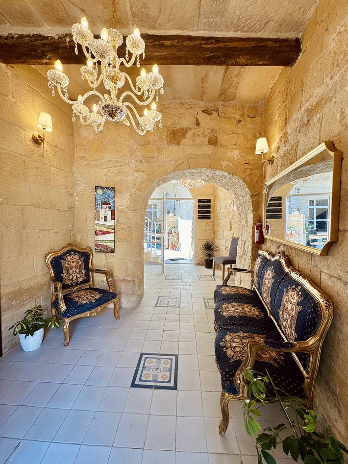 B&b for 2 people in Malta