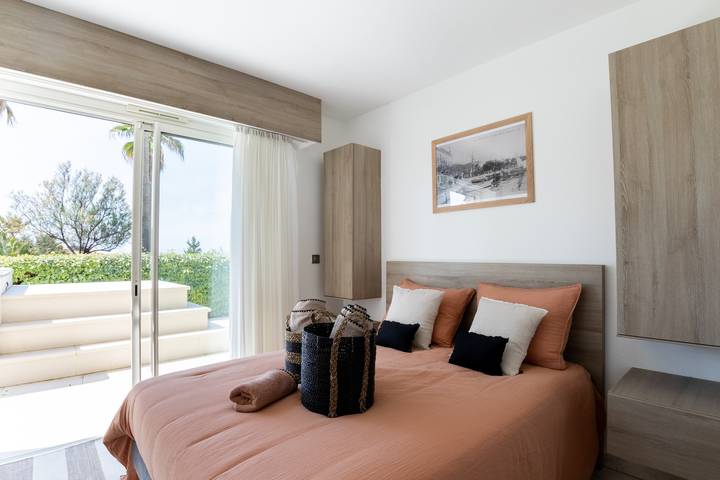 Ferienwohnung für 4 Personen, mit Balkon und Whirlpool sowie Terrasse in Sanary-sur-Mer - 4