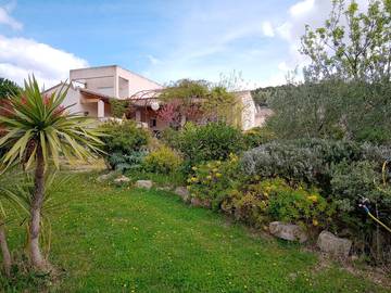 Cottage pour 8 personnes, avec jardin ainsi que piscine et terrasse, animaux acceptés à Bize-Minervois
