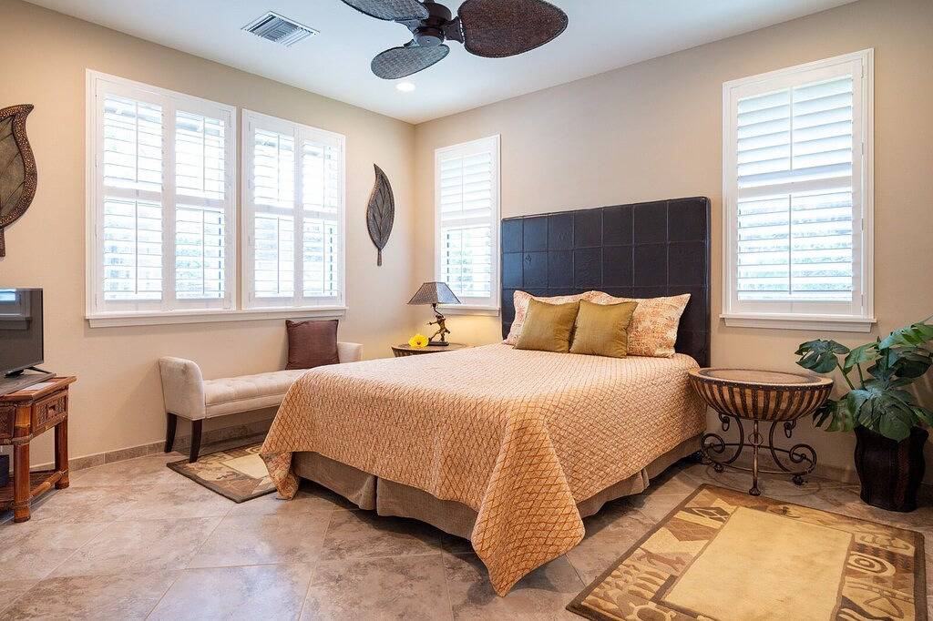 5★Resort like paradise, heated pool, ocean views, Ac, peaceful gated community. in Komohana Kai, Alii Kai