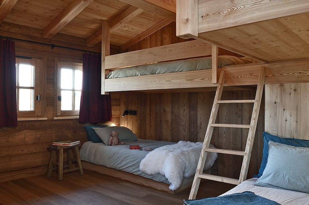 Valmarelie chalet 300m2 luxury and charm 5* At The Foot Of The Slopes 15 People in Villard-Reculas, Parc national des Écrins