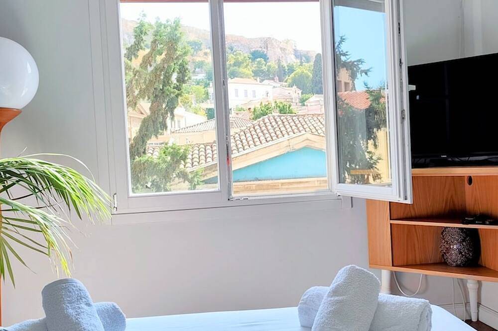 Entire apartment, Wonderful apartment in Plaka in Central Section of Athens, Athens
